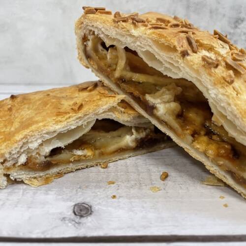 Empanada Cebolla Caramelizada y Queso de Cabra